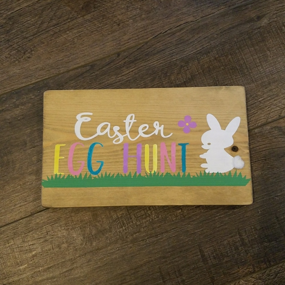 Wooden Easter Egg sign